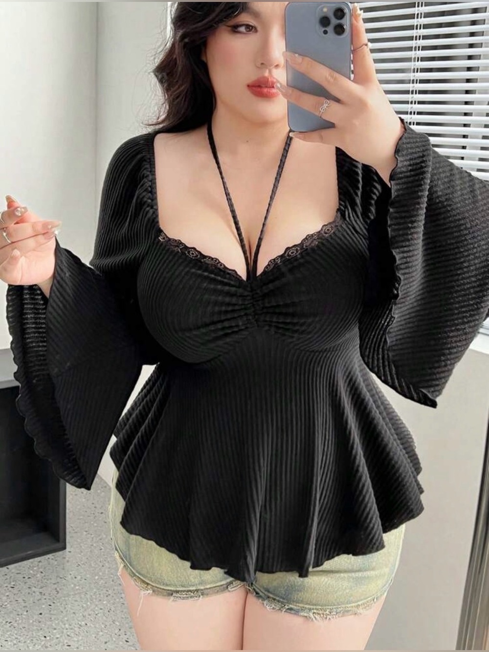 SHEINCurve Black Ribbed Lace-Trim Babydoll Top With Bell Sleeve